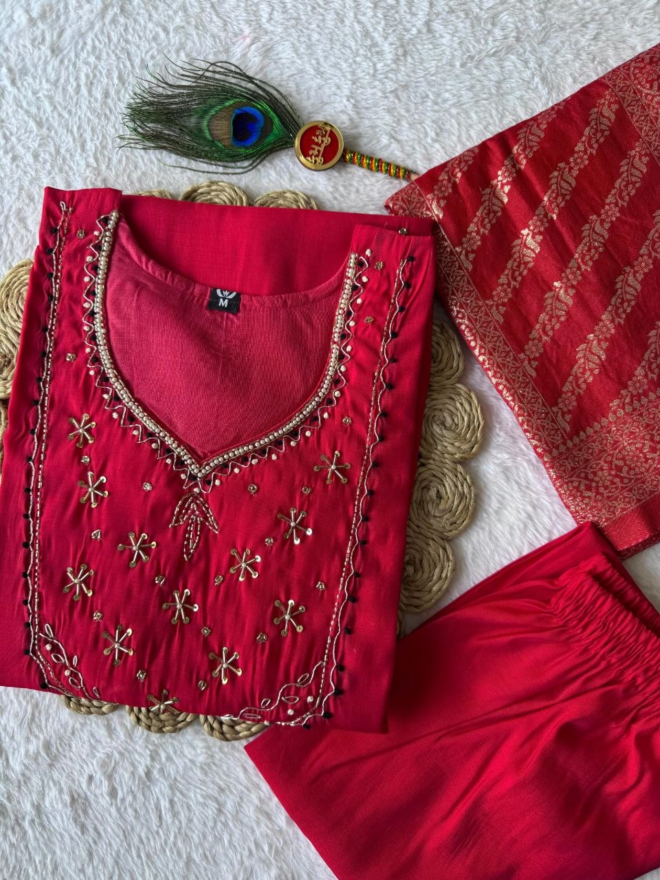 Premium Mul Chanderi Kurti Set With Duppata And Pant