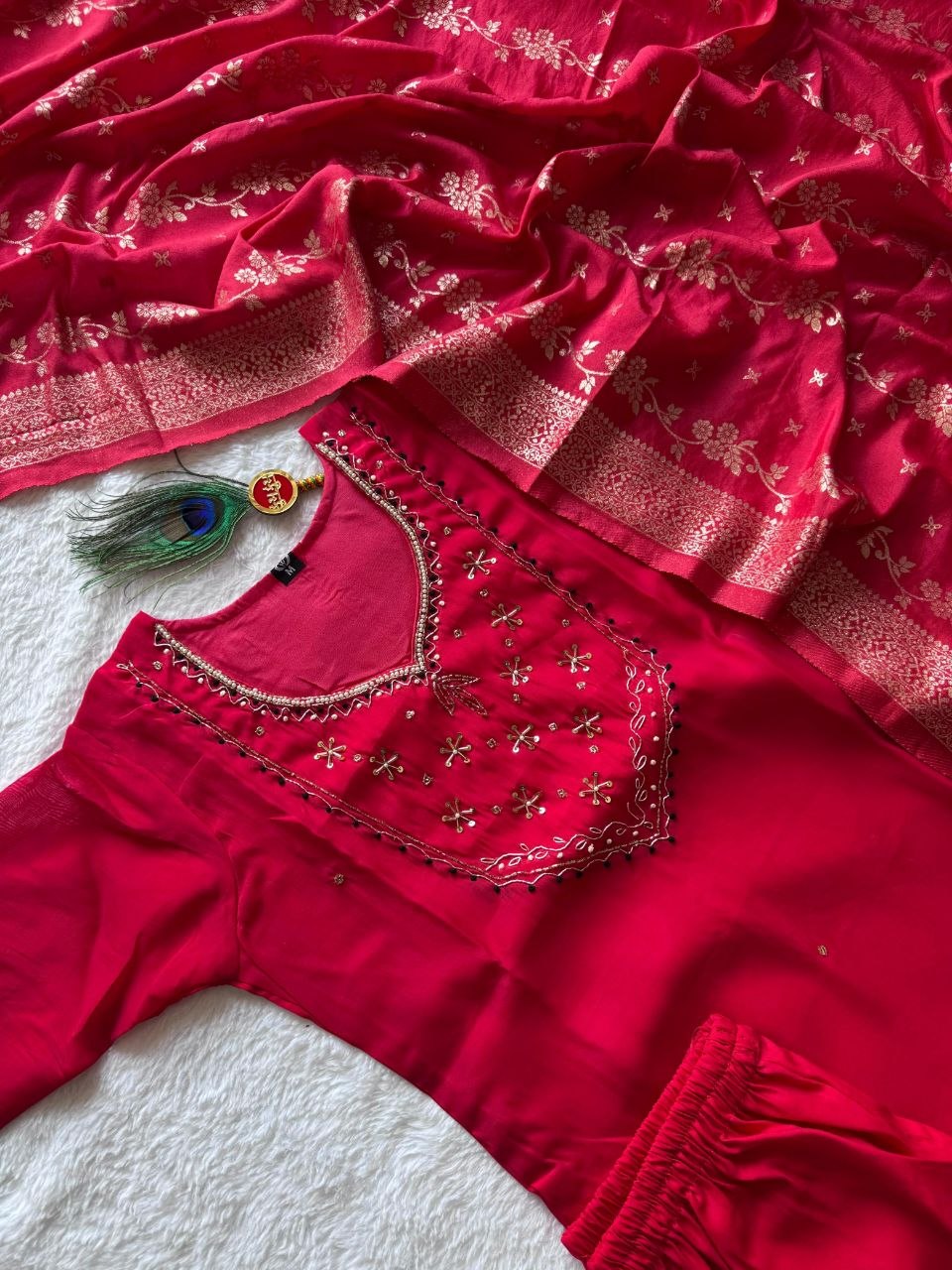 Premium Mul Chanderi Kurti Set With Duppata And Pant