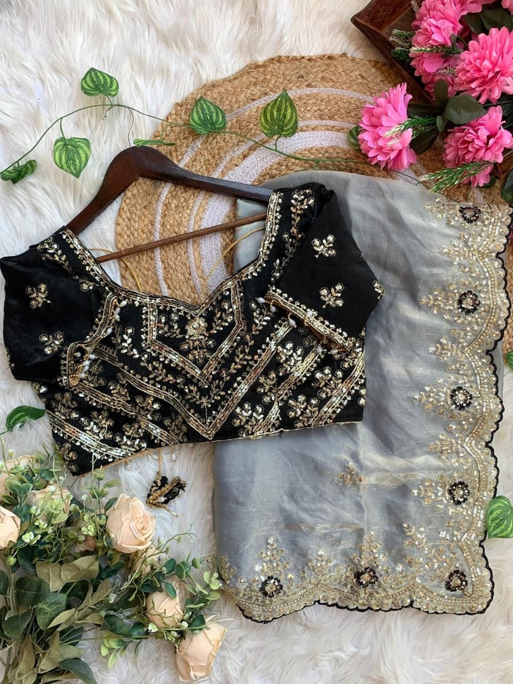 Very Soft nd Elegant Rich look fendy sartin saree