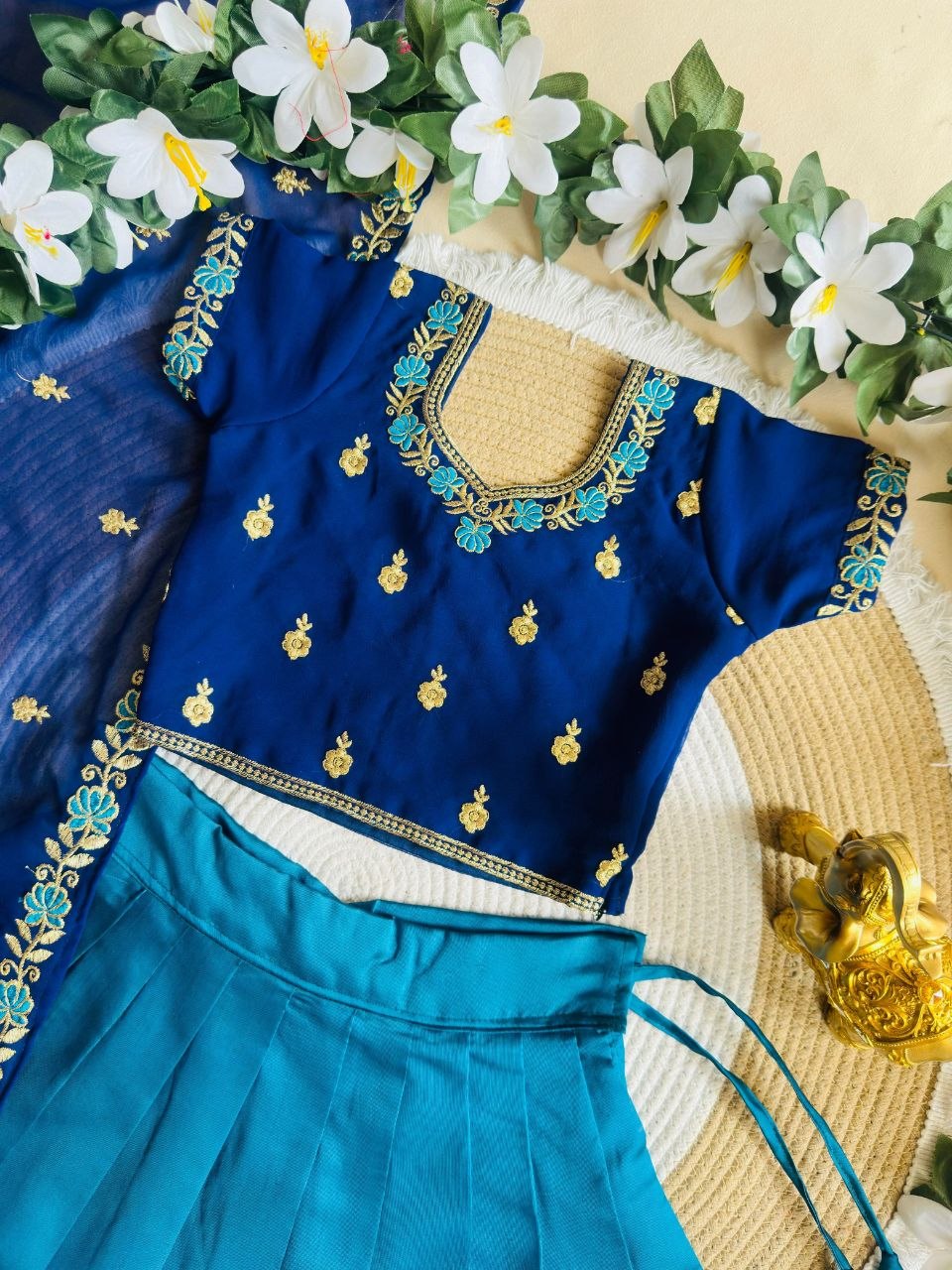 💙 Royal Blue Zari Weave Kids Lehenga Choli with Voni 💙