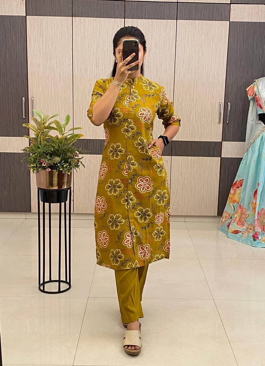 Summer Sunshine   Co-Ord Set with Closed Collar & Pocket