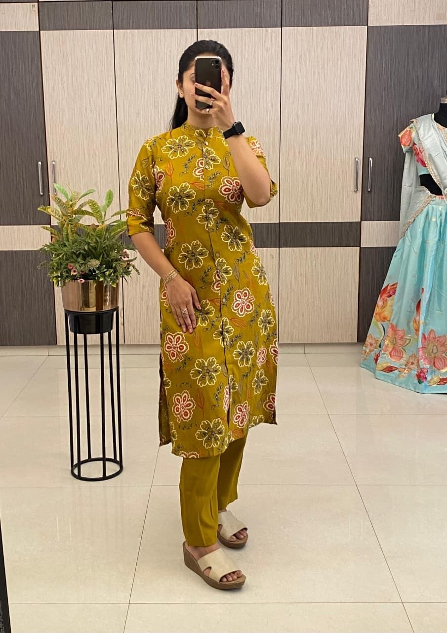 Summer Sunshine   Co-Ord Set with Closed Collar & Pocket