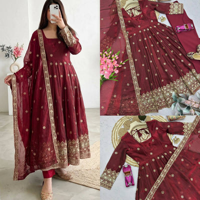 Designer Party Wear Look Gown Collection