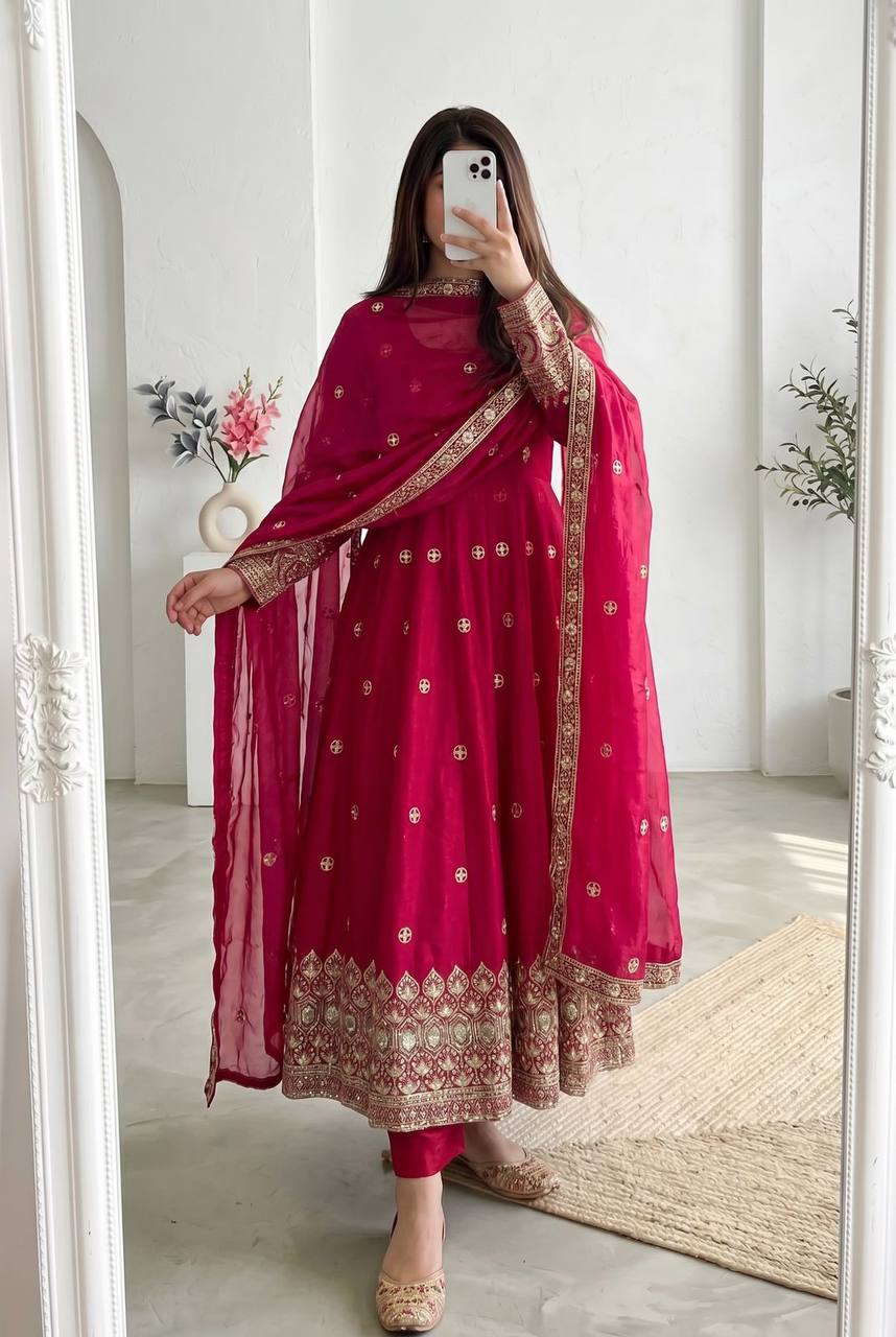 Designer Party Wear Look Gown Collection