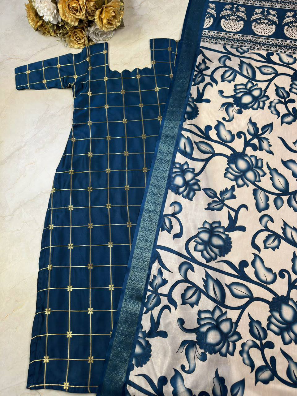 Silk Cotton Check Weaving Kurti with Scallop Neck & Chennuri Kalamkari Dupatta