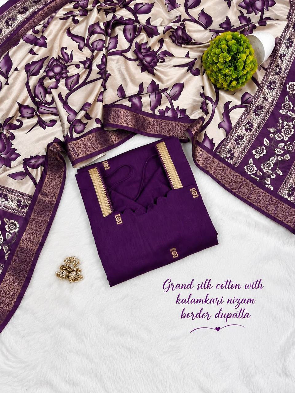 Mangalagiri Butta Silk Cotton Top Set with Chennuri Silk Kalamkari Dupatta