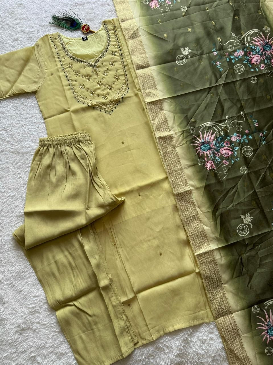 Premium Mul Chanderi Kurti Sets With Duppat And Pant