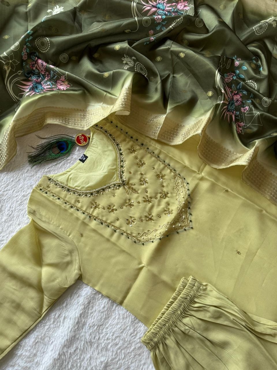 Premium Mul Chanderi Kurti Sets With Duppat And Pant
