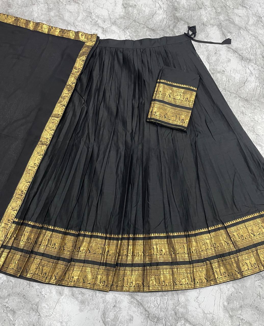 South Indian Kanci Cotton Silk Zari Weaving Lehenga Choli Set with Georgette Dupatta for Women