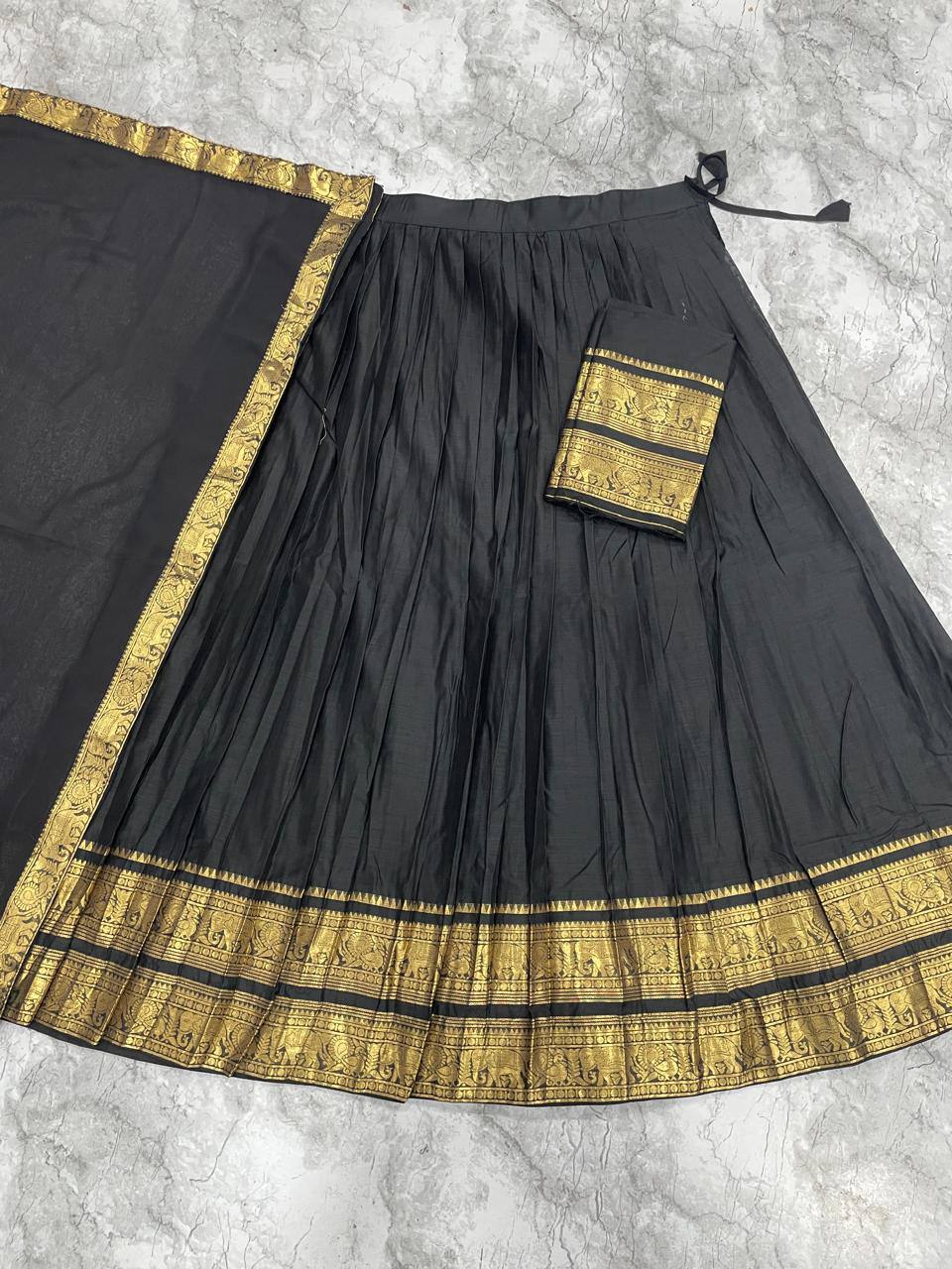 South Indian Kanci Cotton Silk Zari Weaving Lehenga Choli Set with Georgette Dupatta for Women