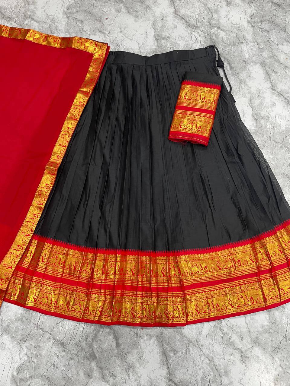 South Indian Kanci Cotton Silk Zari Weaving Lehenga Choli Set with Georgette Dupatta for Women