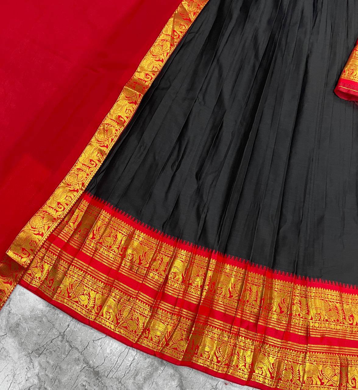 South Indian Kanci Cotton Silk Zari Weaving Lehenga Choli Set with Georgette Dupatta for Women