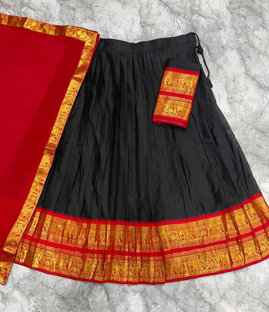 South Indian Kanci Cotton Silk Zari Weaving Lehenga Choli Set with Georgette Dupatta for Women
