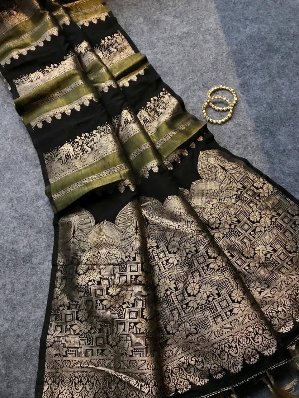 Mayuri Paithani Weaves Saree
