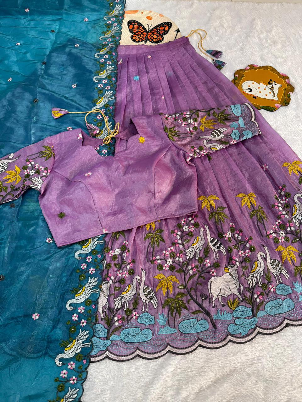 Lehanga , Blouse & Dupatta