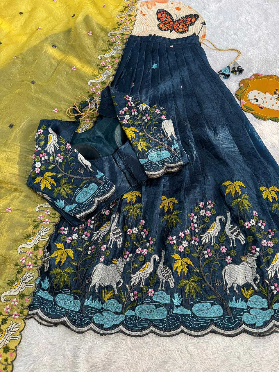 Lehanga , Blouse & Dupatta
