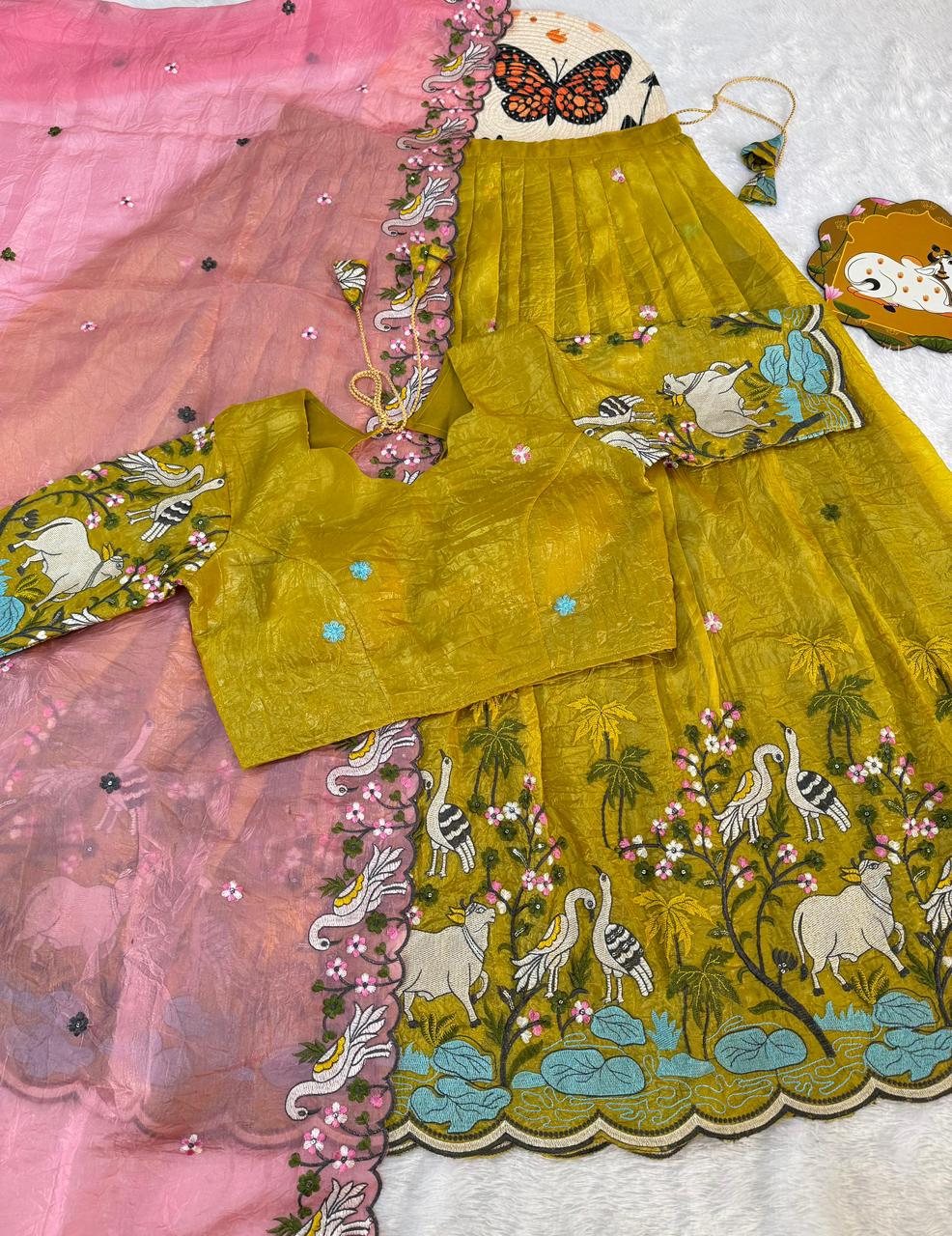 Lehanga , Blouse & Dupatta