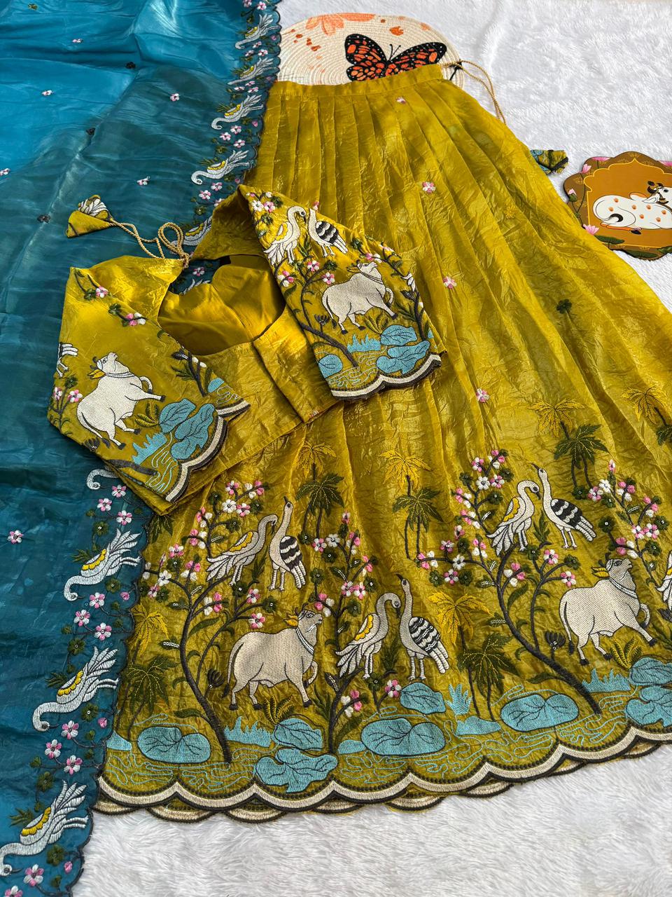 Lehanga , Blouse & Dupatta