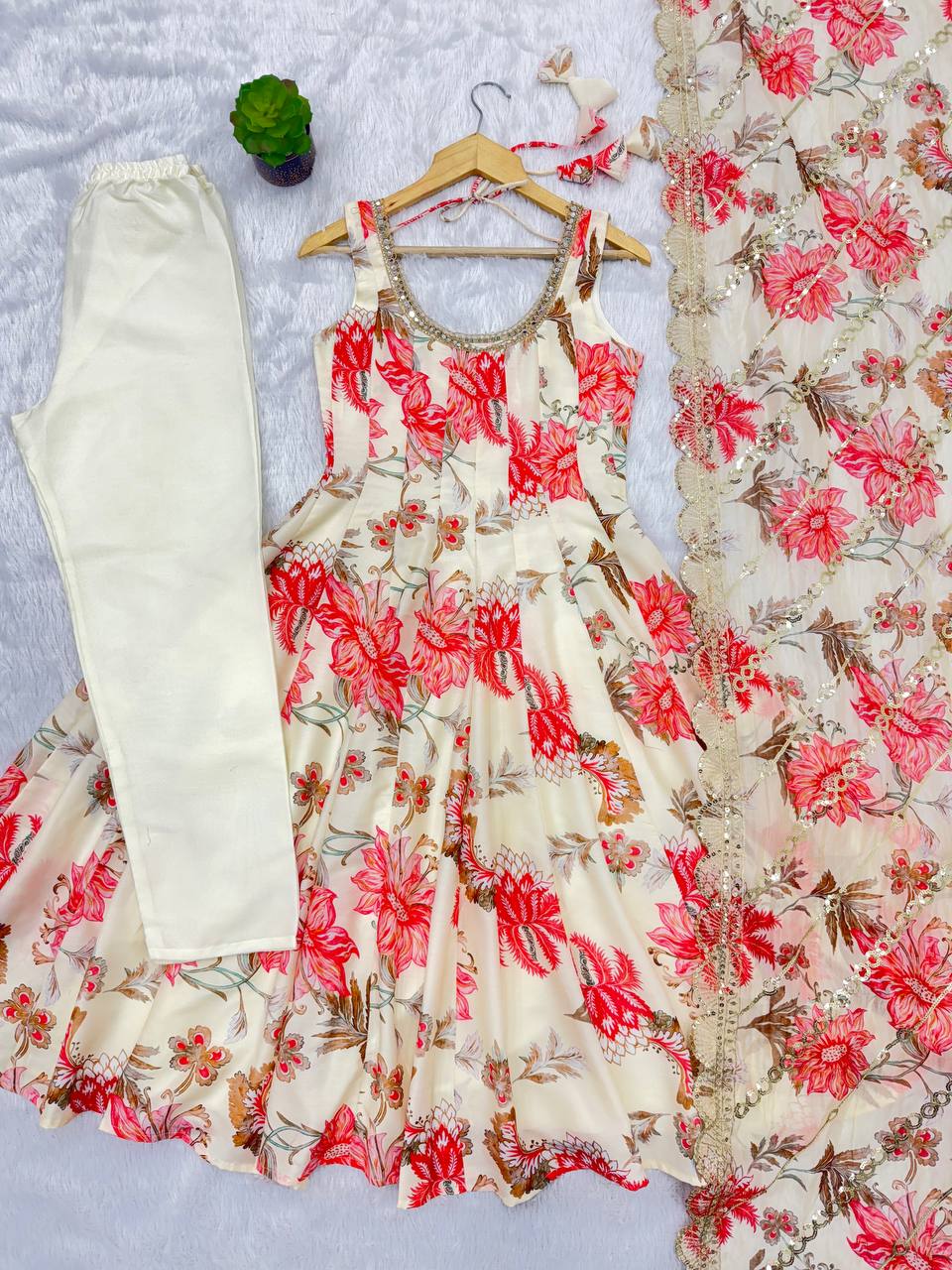 Gown Dupatta & pant