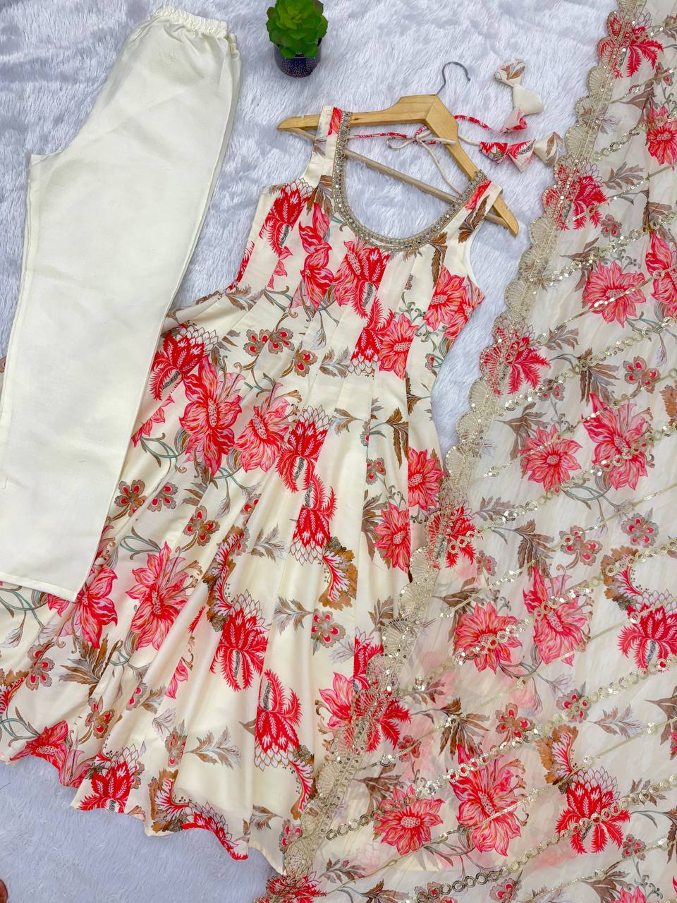 Gown Dupatta & pant