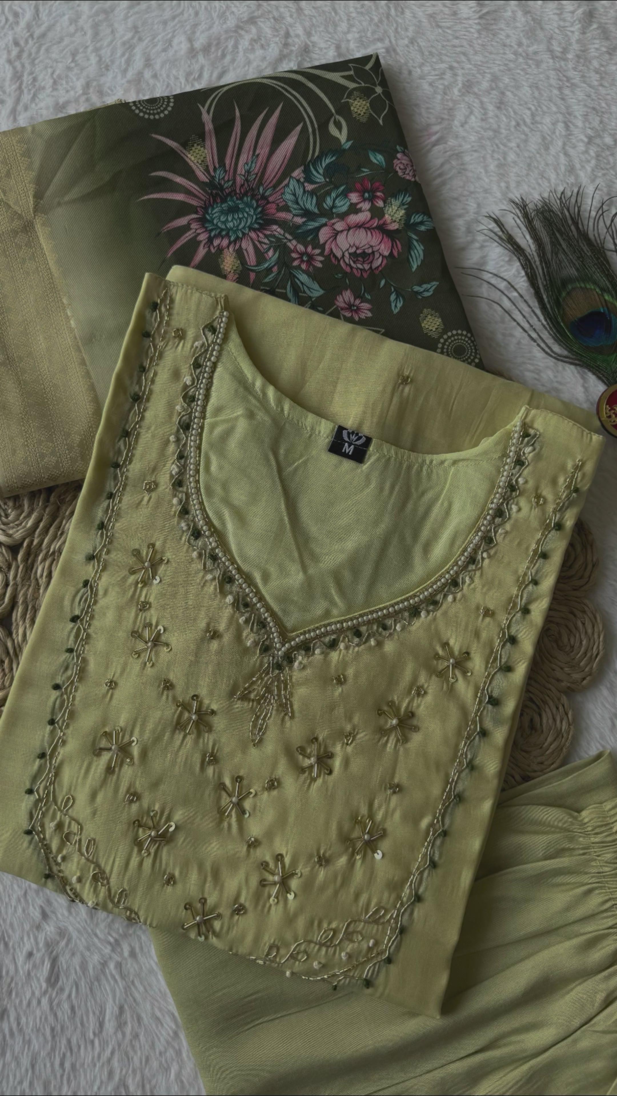 Premium Mul Chanderi Kurti Sets With Duppat And Pant